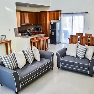 Hostal Palmas De Punta Cana F2 Auberge de jeunesse